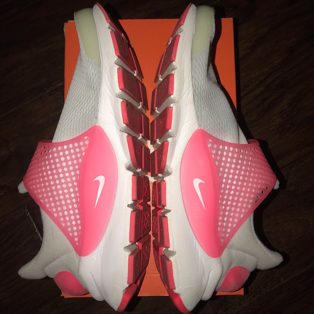Nike Tennis Shoes